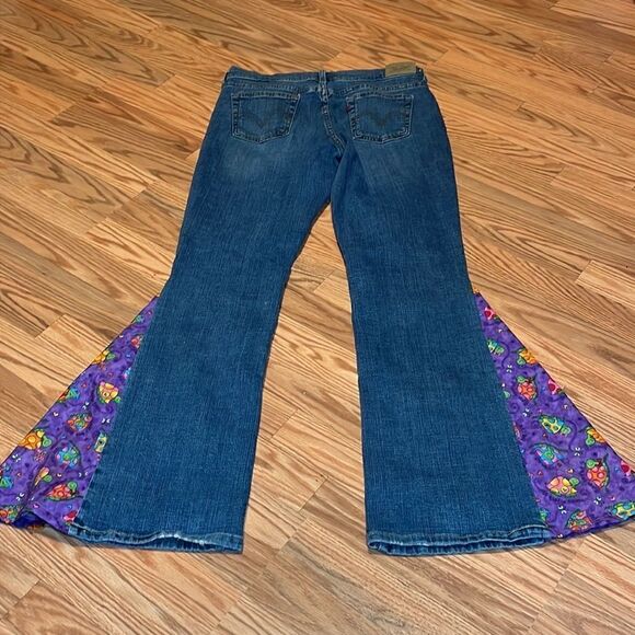 Levi’s Custom Flare Jeans, Turtles Hippie Pants, up cycled Levi’s 515, 6 medium - Picture 9 of 12